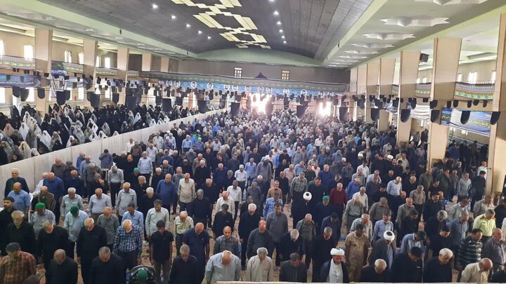 تصاویر/اقامه نماز عبادی سیاسی جمعه در خمین
