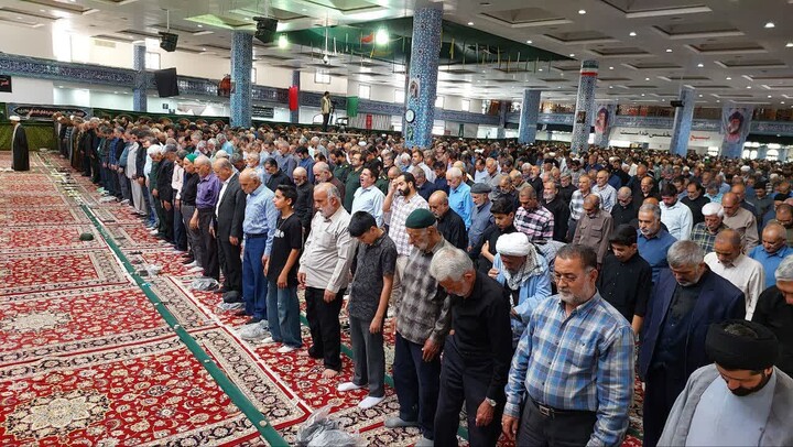 تصاویر| نماز جمعه عبادی سیاسی بیرجند