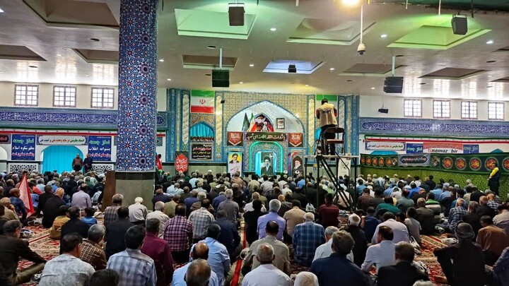 تصاویر| نماز جمعه عبادی سیاسی بیرجند