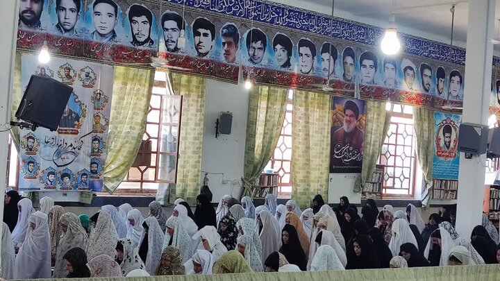 تصاویر/ اقامه نمازجمعه شهر بهرمان