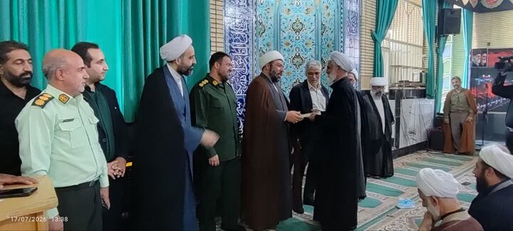 تصاویر/اقامه نماز عبادی سیاسی جمعه در زرندیه