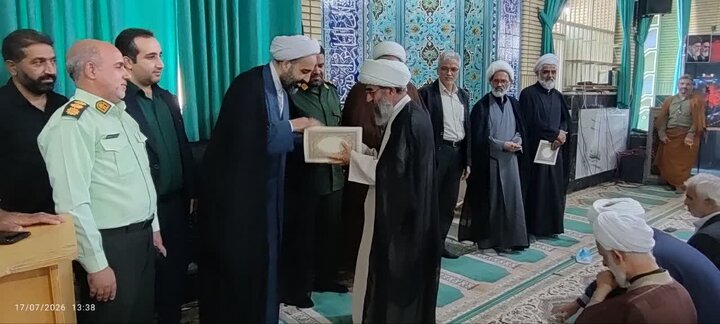 تصاویر/اقامه نماز عبادی سیاسی جمعه در زرندیه