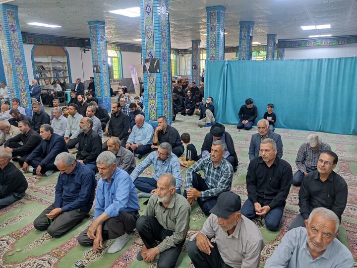 تصاویر / اقامه نماز جمعه طارم