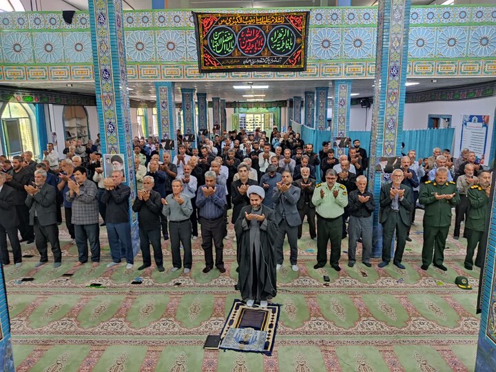 تصاویر / اقامه نماز جمعه طارم