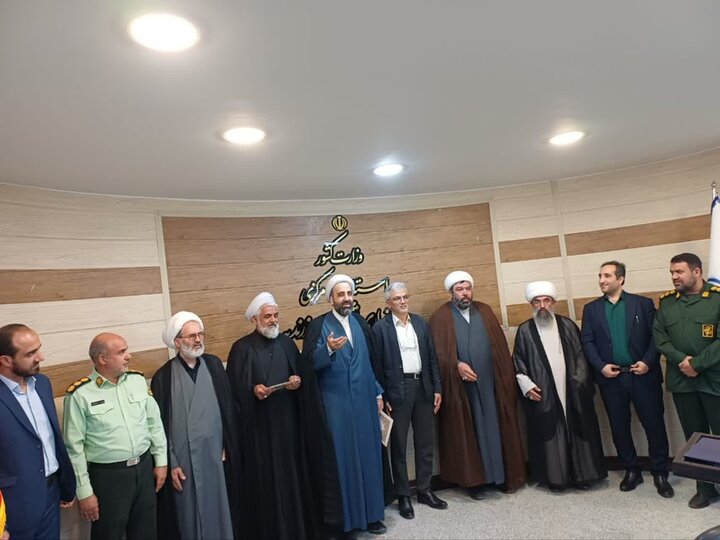 تصاویر/آیین تکریم و معارفه امام جمعه شهرستان زرندیه