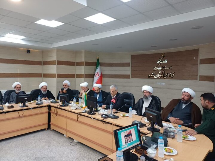 تصاویر/آیین تکریم و معارفه امام جمعه شهرستان زرندیه