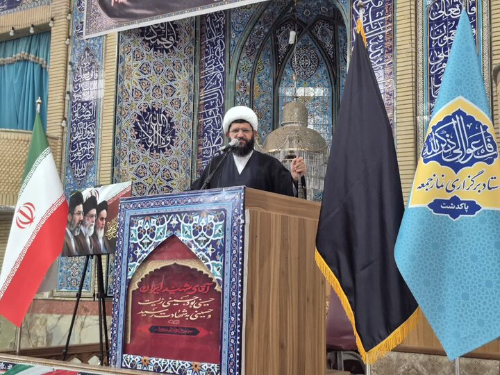 تصاویر/ نماز عبادی سیاسی جمعه در پاکدشت