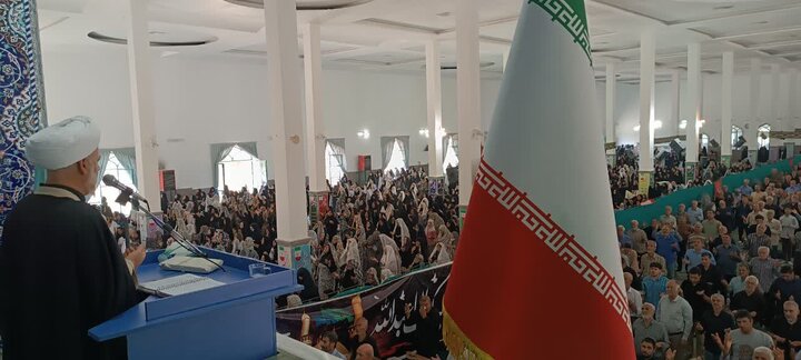 تصاویر/اقامه نماز عبادی سیاسی جمعه در ساوه
