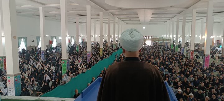 تصاویر/اقامه نماز عبادی سیاسی جمعه در ساوه