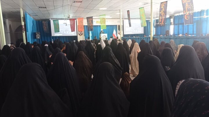 تصاویر/ اقامه نمازجمعه شهر یزدان‌آباد