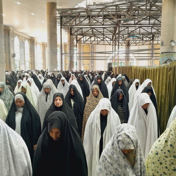تصاویر/ اقامه نمازجمعه شهر بردسیر