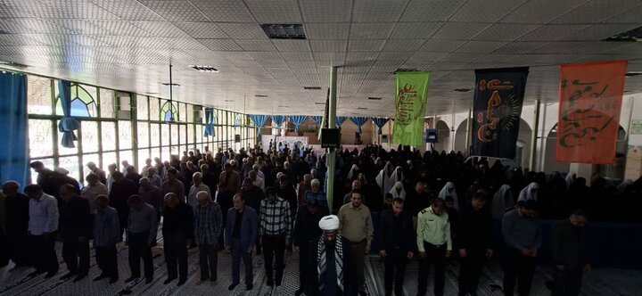 تصاویر/ اقامه نمازجمعه شهر یزدان‌آباد