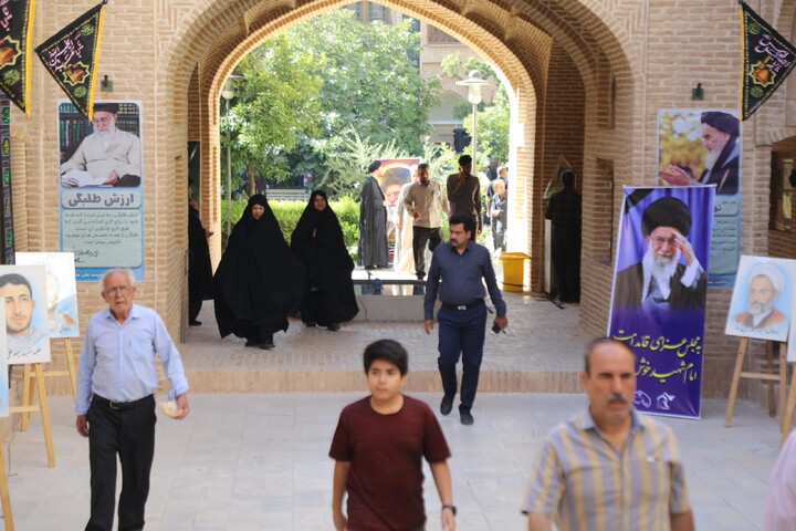 تصاویر/ سومین روز از مراسم هفتم رهبر شهید امت در حوزه علمیه یزد برگزار شد