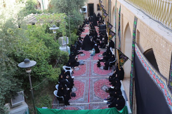 تصاویر/ سومین روز از مراسم هفتم رهبر شهید امت در حوزه علمیه یزد برگزار شد