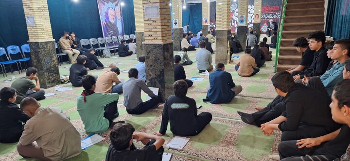 گزارش تصویری/ رقابت پرشور داوطلبان در آزمون ورودی حوزه‌ علمیه کهگیلویه و بویراحمد