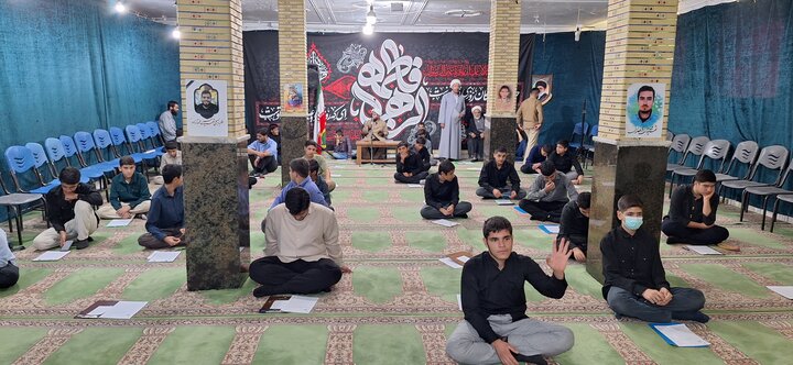 گزارش تصویری/ رقابت پرشور داوطلبان در آزمون ورودی حوزه‌ علمیه کهگیلویه و بویراحمد