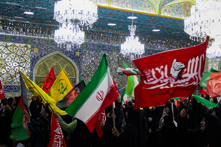 عزاداری بانوان افغانستانی برای قائد شهید امت در حرم بانوی کرامت
