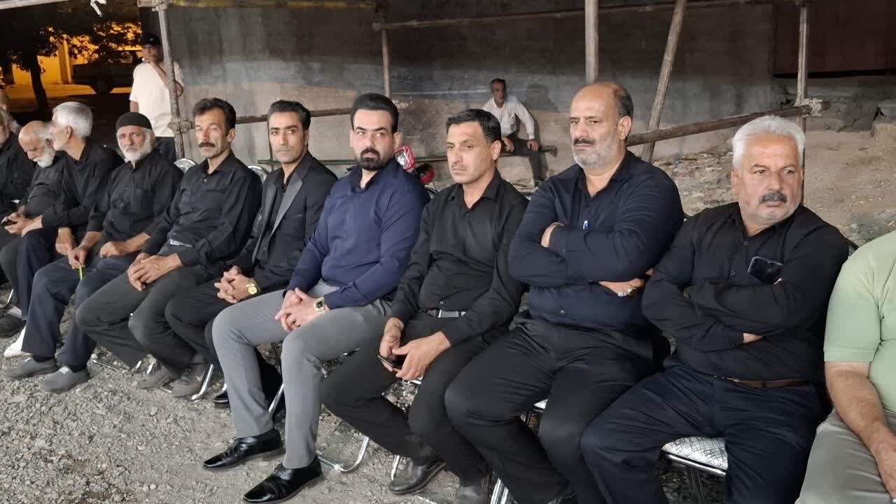سومین آیین تجلیل از خادمان حسینی در میدان شهید اردهال کاشان برگزارشد