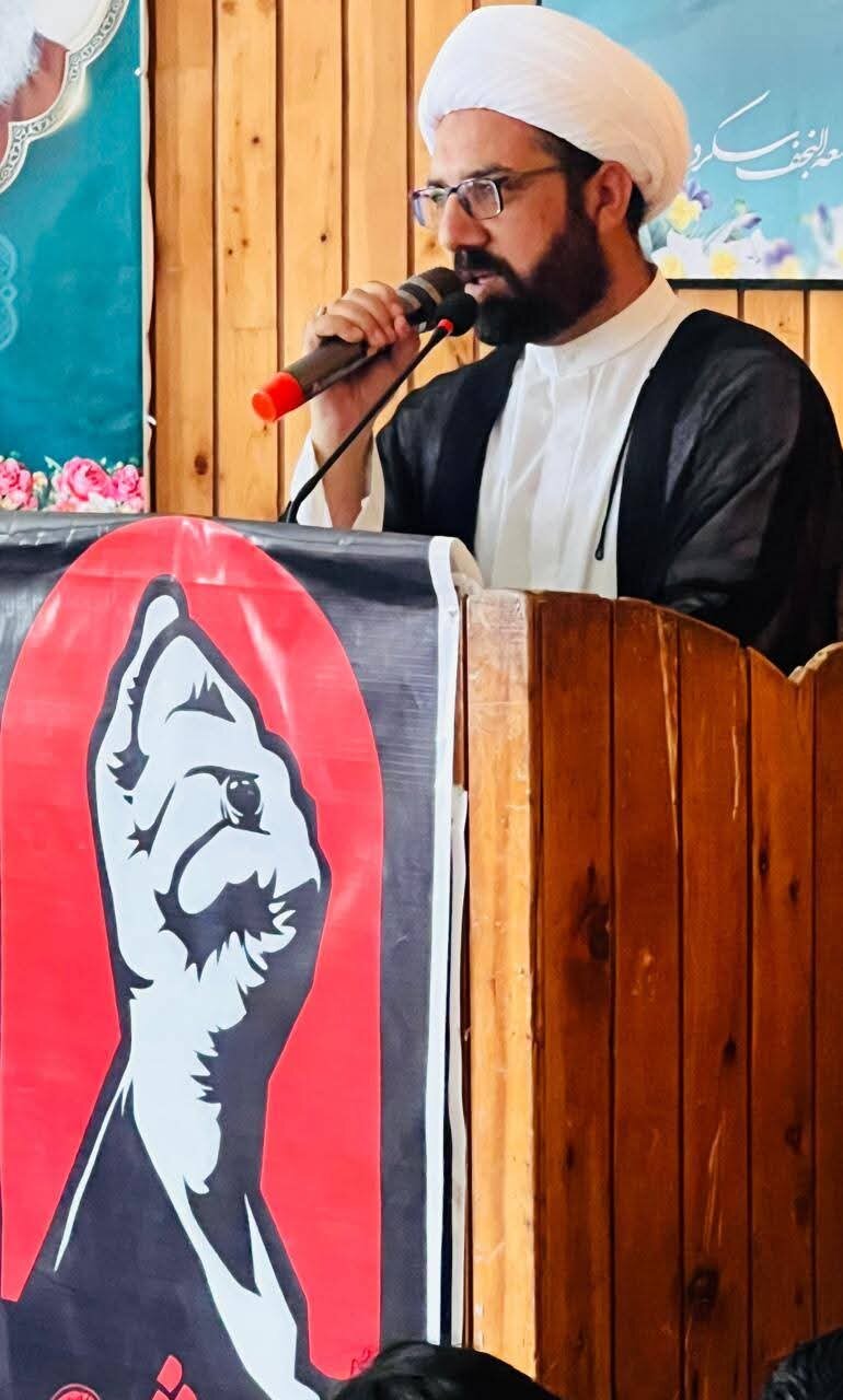سکردو؛ رہبرِ شہید کی یاد میں تعزیتی ریفرنس: رہبرِ شہید کی شہادت نے عالمی استکبار کے فریب کو بے نقاب کیا، مقررین