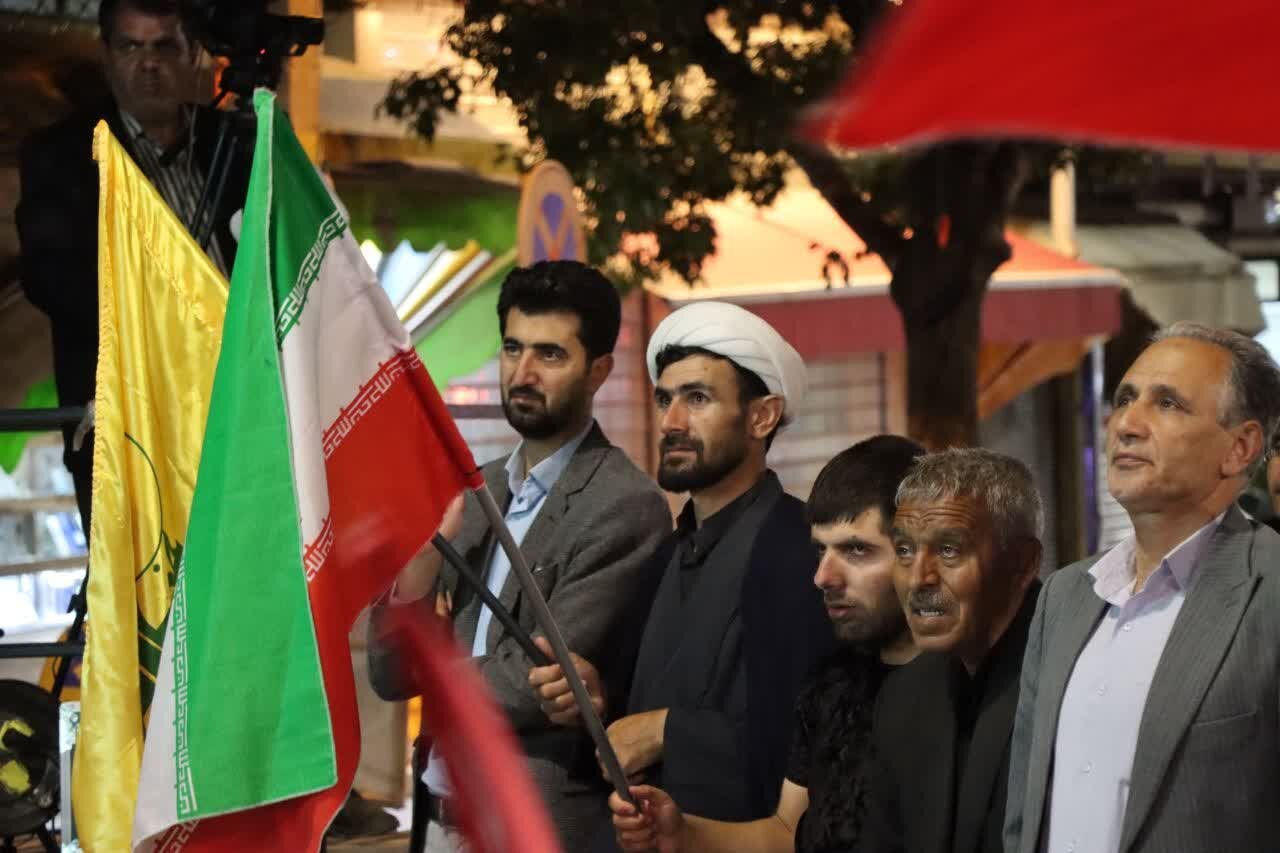 همگرایی مسئولان و جریانهای مختلف لازمه ایستادگی در برابر دشمنان است همگرایی مسئولان و جریانهای مختلف لازمه ایستادگی در برابر دشمنان است