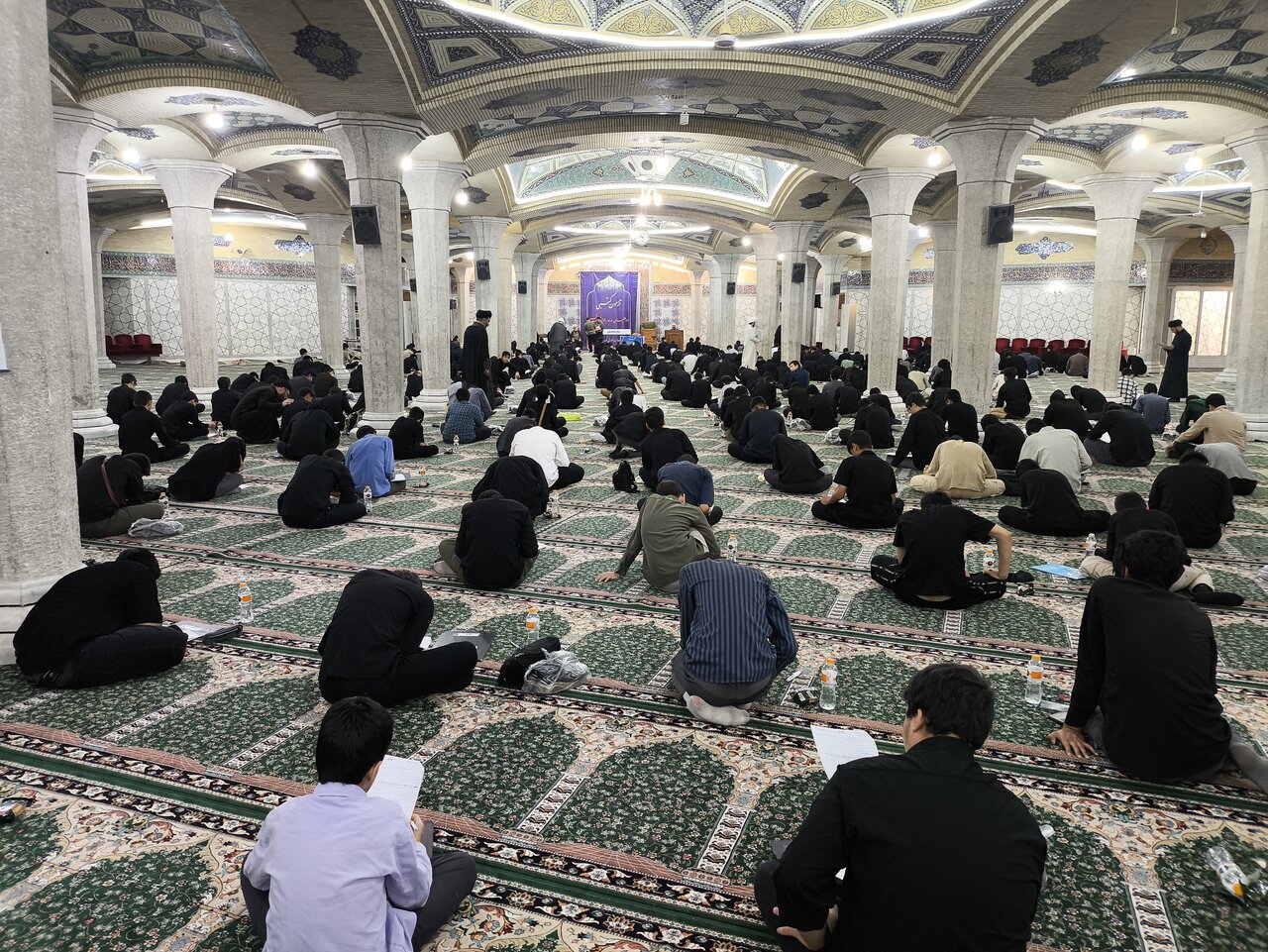 آزمون ورودی حوزه علمیه قم برگزار شد