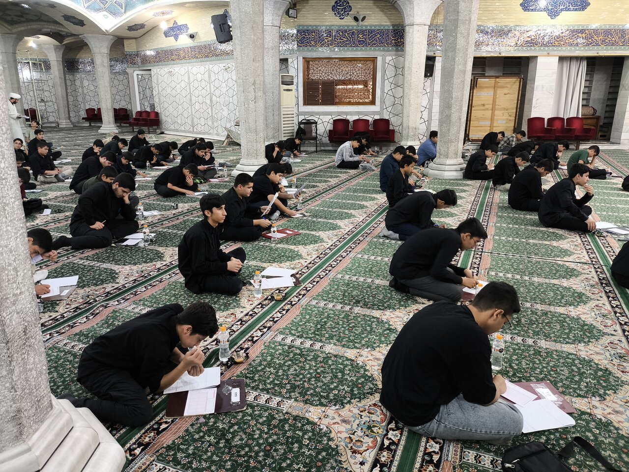 آزمون ورودی حوزه علمیه قم برگزار شد