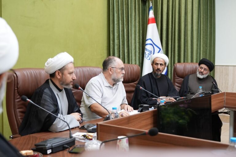 بررسی پیوند «مقاومت و الهیات رهایی‌بخش» با حضور اندیشمند اسپانیایی در دانشگاه باقرالعلوم(ع)