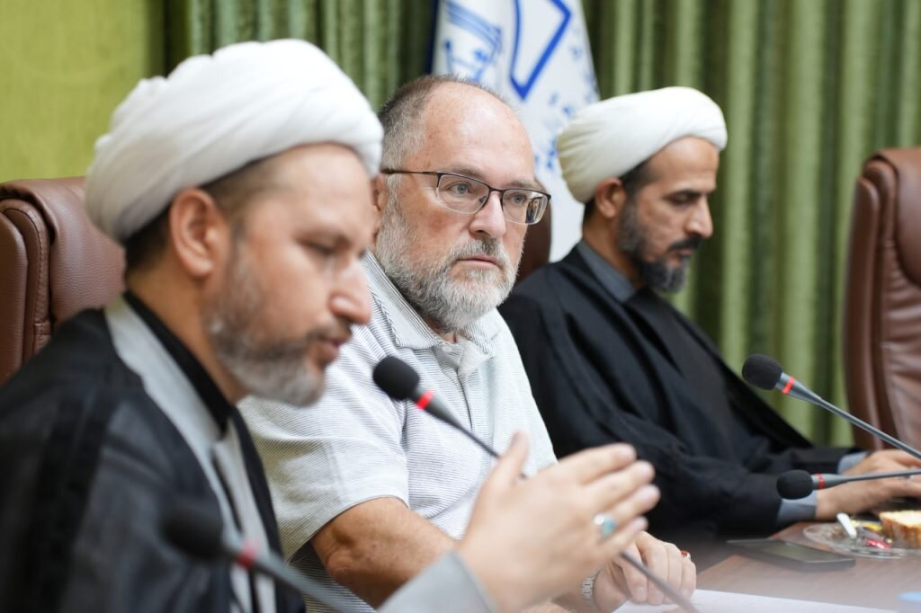 بررسی پیوند «مقاومت و الهیات رهایی‌بخش» با حضور اندیشمند اسپانیایی در دانشگاه باقرالعلوم(ع)