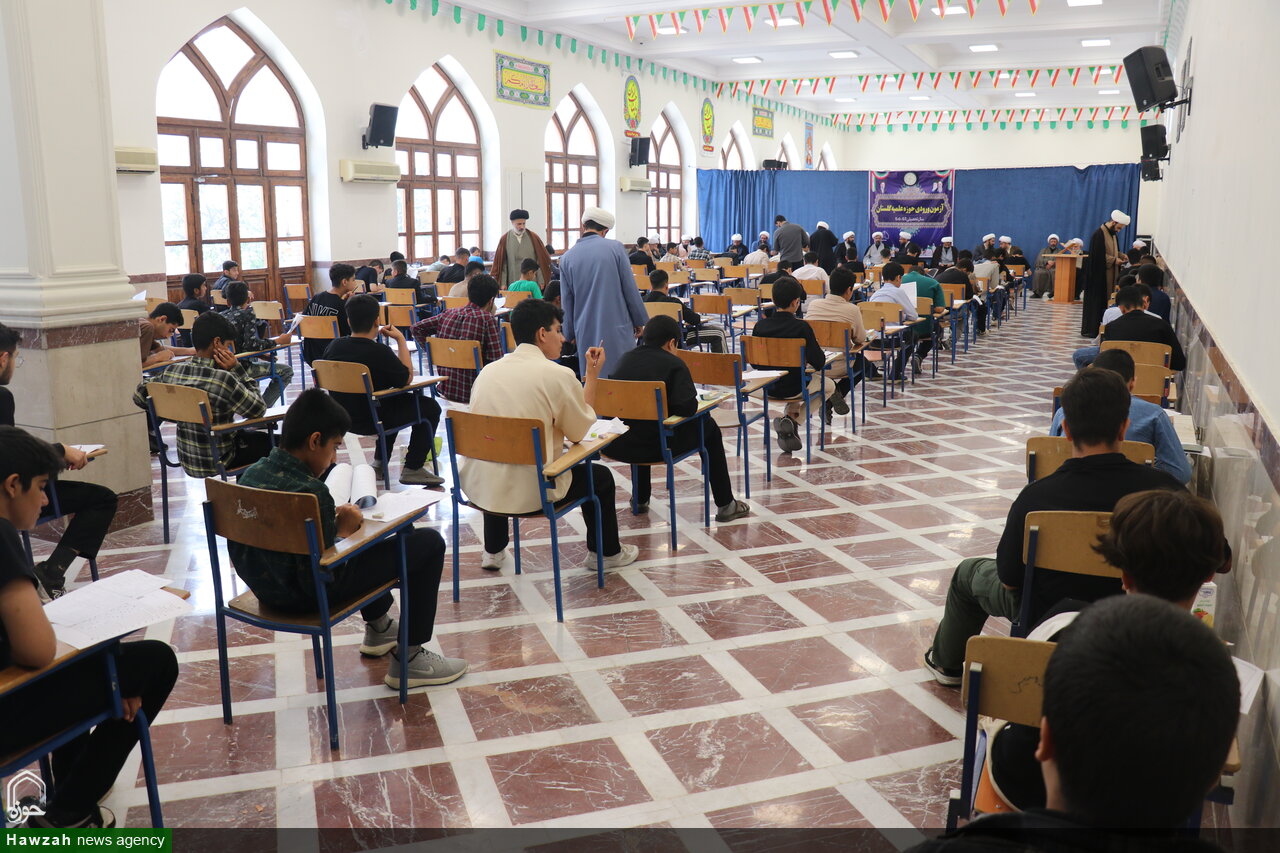 تصاویر | مرحله نخست آزمون پذیرش حوزه علمیه استان گلستان
