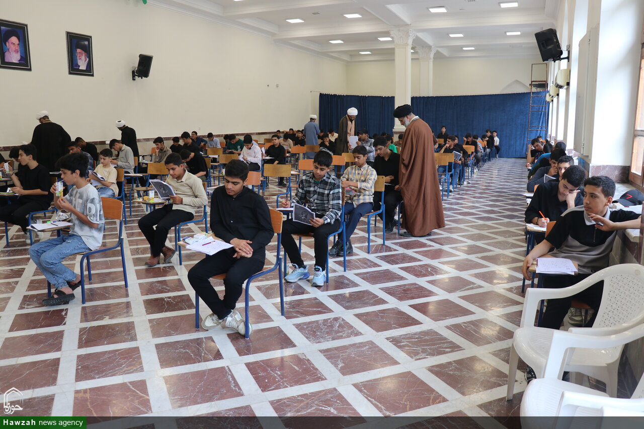 تصاویر | مرحله نخست آزمون پذیرش حوزه علمیه استان گلستان