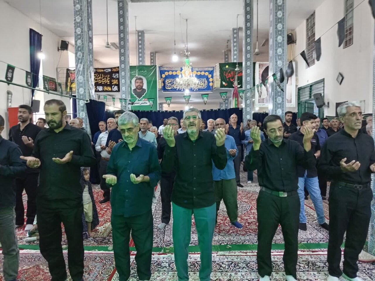تصاویر/ اقامه نمازجمعه شهر چترود