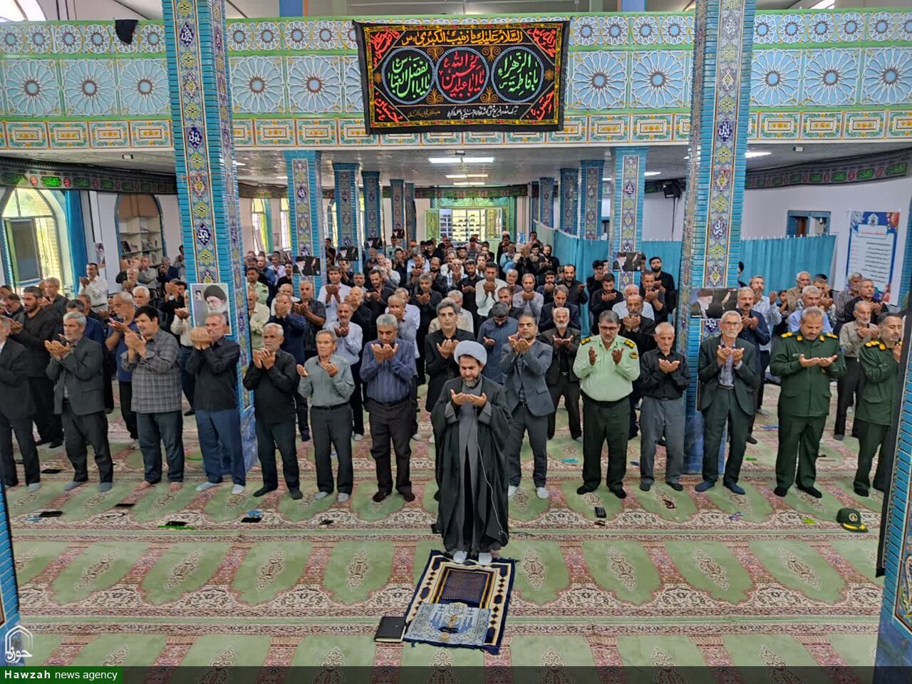 تصاویر / اقامه نماز جمعه طارم