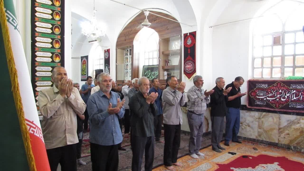 تصاویر/ اقامه نمازجمعه شهر کاظم‌آباد