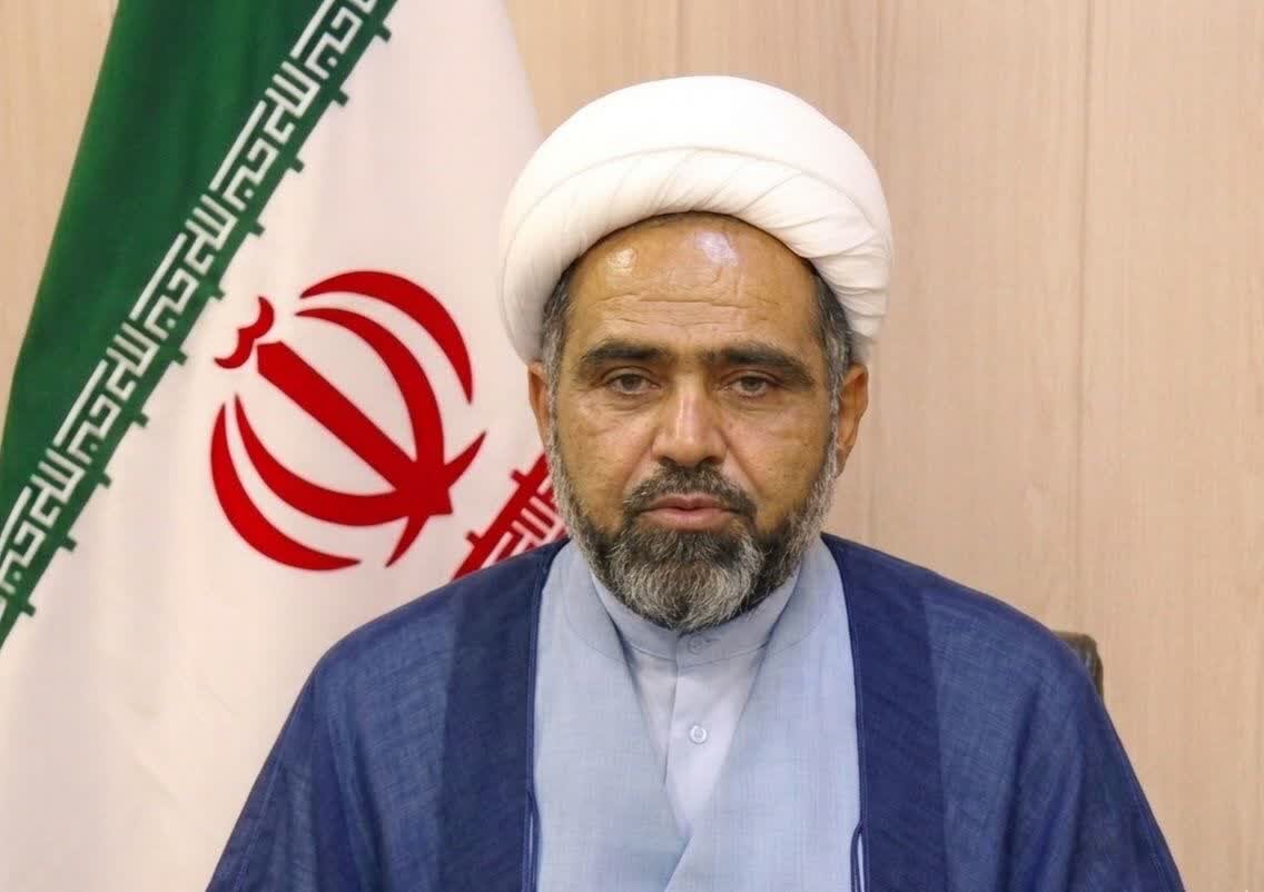 امید بستن به دشمن، جامعه را از نصرت الهی دور میکند امید بستن به دشمن، جامعه را از نصرت الهی دور میکند
