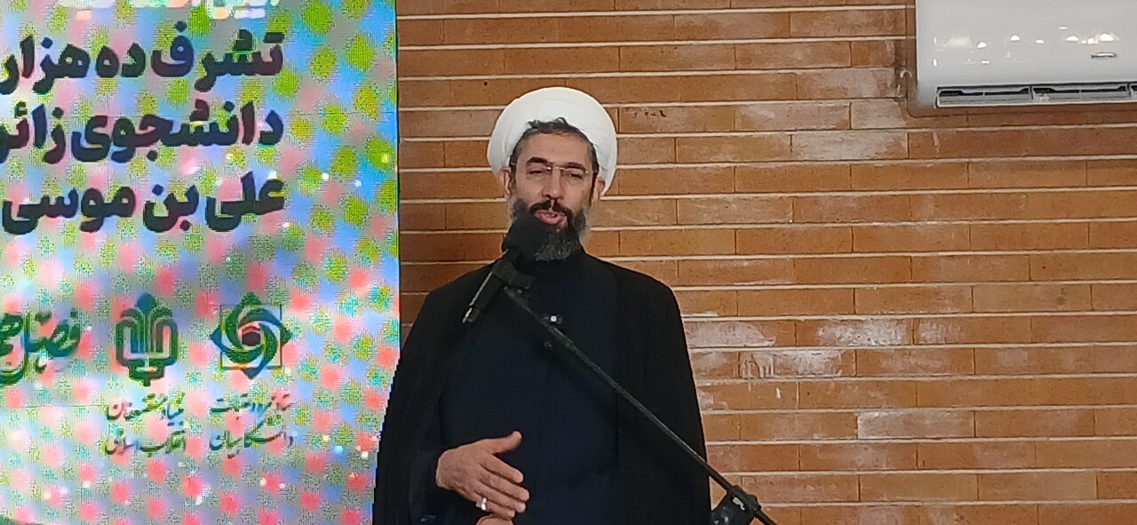 زیارت رضوی، بسترساز هویت‌سازی نسل جوان است