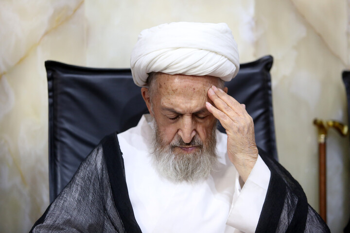 تصاویر/ مراسم گرامیداشت قائد شهید امت از سوی آیت الله العظمی سبحانی در حرم مطهر حضرت معصومه (س)