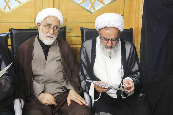 تصاویر/ مراسم گرامیداشت قائد شهید امت از سوی آیت الله العظمی سبحانی در حرم مطهر حضرت معصومه (س)