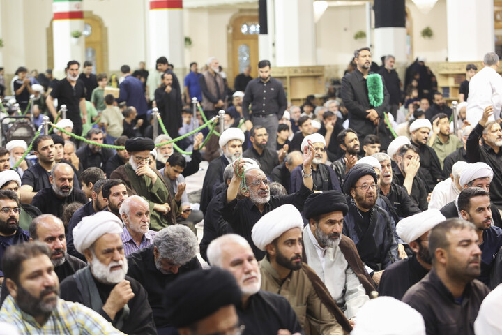 تصاویر/ مراسم گرامیداشت قائد شهید امت از سوی آیت الله العظمی سبحانی در حرم مطهر حضرت معصومه (س)