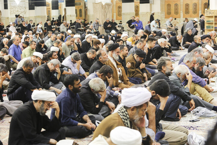 تصاویر/ مراسم گرامیداشت قائد شهید امت از سوی آیت الله العظمی سبحانی در حرم مطهر حضرت معصومه (س)