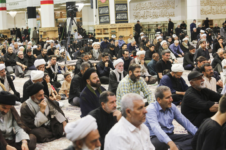 تصاویر/ مراسم گرامیداشت قائد شهید امت از سوی آیت الله العظمی سبحانی در حرم مطهر حضرت معصومه (س)