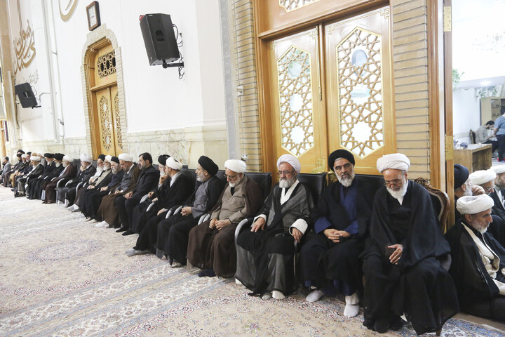 تصاویر/ مراسم گرامیداشت قائد شهید امت از سوی آیت الله العظمی سبحانی در حرم مطهر حضرت معصومه (س)