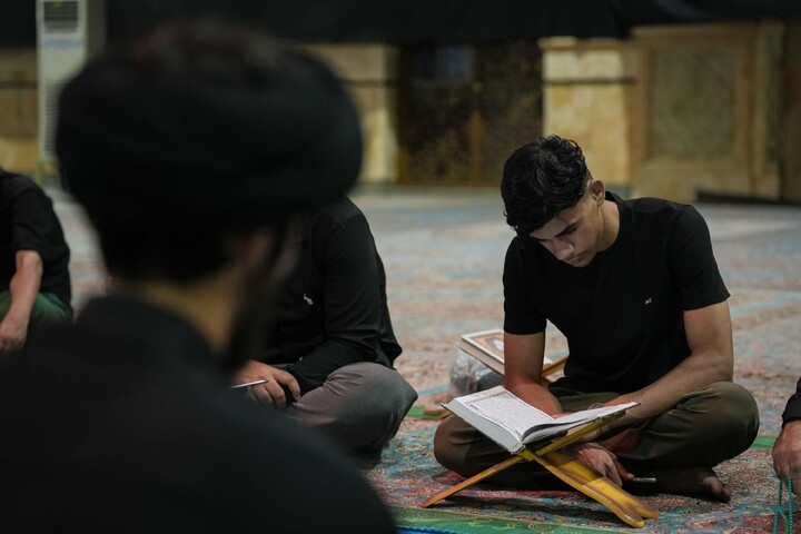 تصاویر/  محفل قرآنی یادبود آقای شهید ایران در مسجد مقدس جمکران
