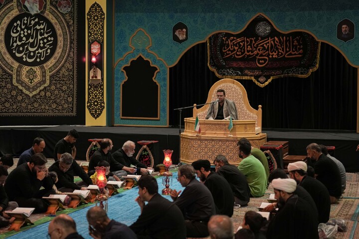 تصاویر/  محفل قرآنی یادبود آقای شهید ایران در مسجد مقدس جمکران