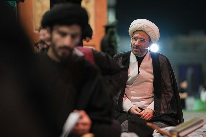 تصاویر/  محفل قرآنی یادبود آقای شهید ایران در مسجد مقدس جمکران