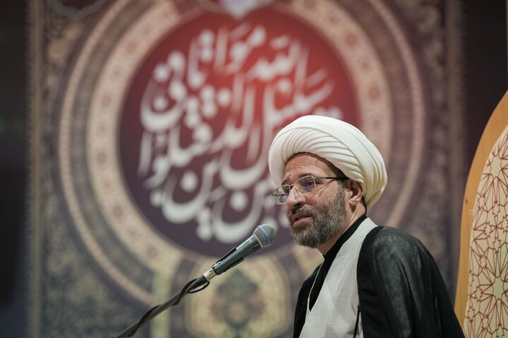 تصاویر/  محفل قرآنی یادبود آقای شهید ایران در مسجد مقدس جمکران