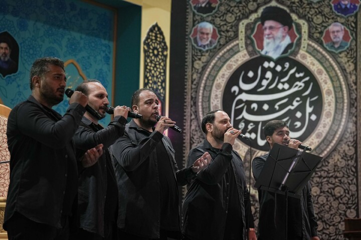 تصاویر/  محفل قرآنی یادبود آقای شهید ایران در مسجد مقدس جمکران