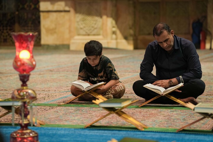 تصاویر/  محفل قرآنی یادبود آقای شهید ایران در مسجد مقدس جمکران