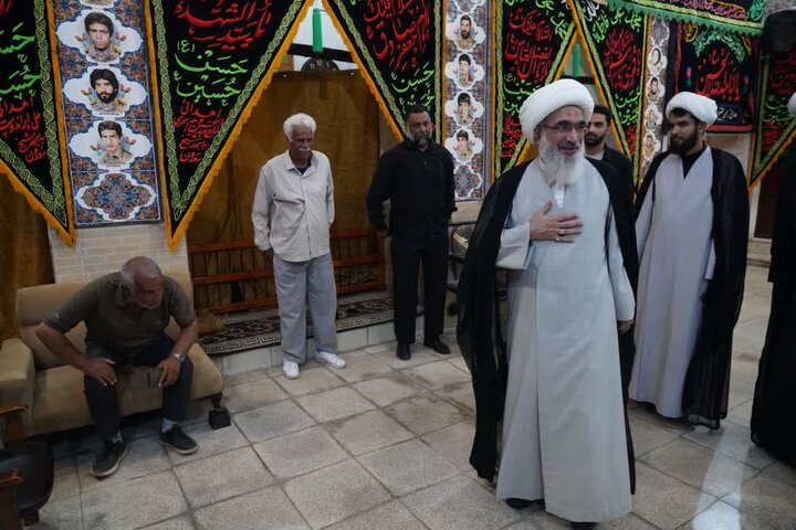 تصاوبر/ مراسم یادبود امام شهید در مسجد شیخ سعدون بوشهر