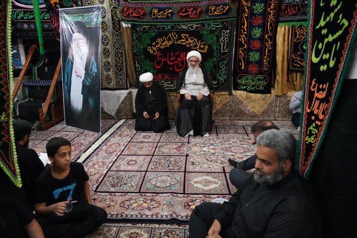 تصاوبر/ مراسم یادبود امام شهید در مسجد شیخ سعدون بوشهر