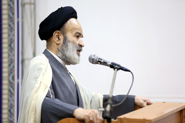 تصاویر/ مراسم یادبود مرحوم حجت‌الاسلام دکتر فارمی عبدالحکیم دبیر بخش فیلیپینی خبرگزاری ابنا